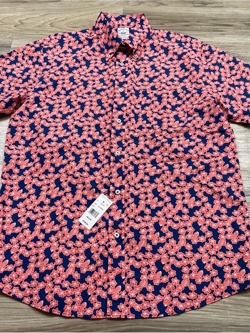 Brooks Brothers Hawaiian Shirt Red Floral Short Sleeve Button Up Men Medium $108